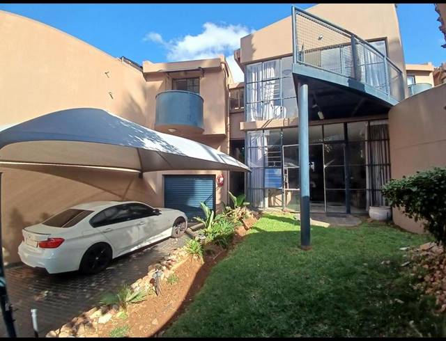 4 BEDROOM APARTMENT FOR SALE IN BASSONIA